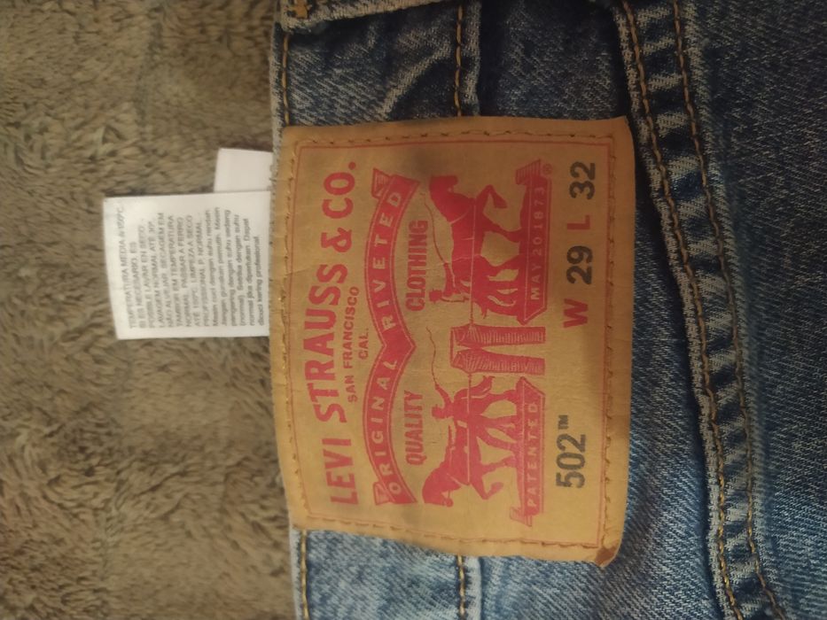 Джинси Levis 502