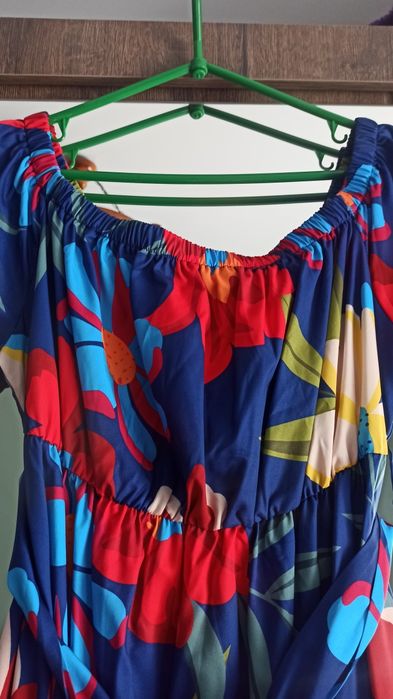 Kolorowa sukienka hiszpanka