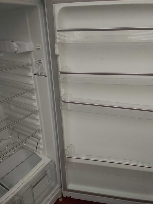 Vende-se Frigorífico Ariston Hotpoint