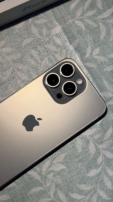 iPhone 15 pro max 256gb