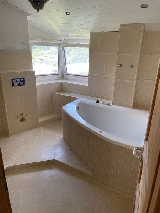 Usługi Remontowo-Glazurnicze