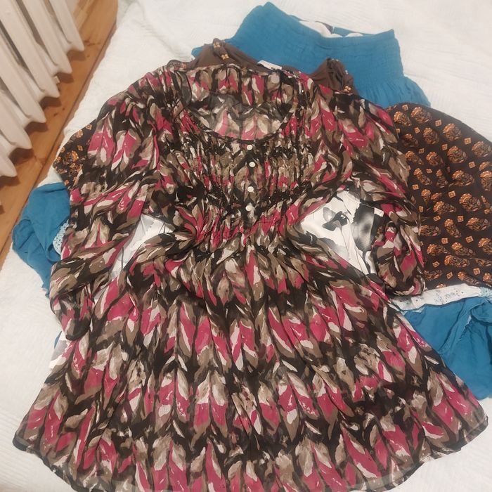 Zestaw/ Paka 5 szt ubrań + sandały gratis. L