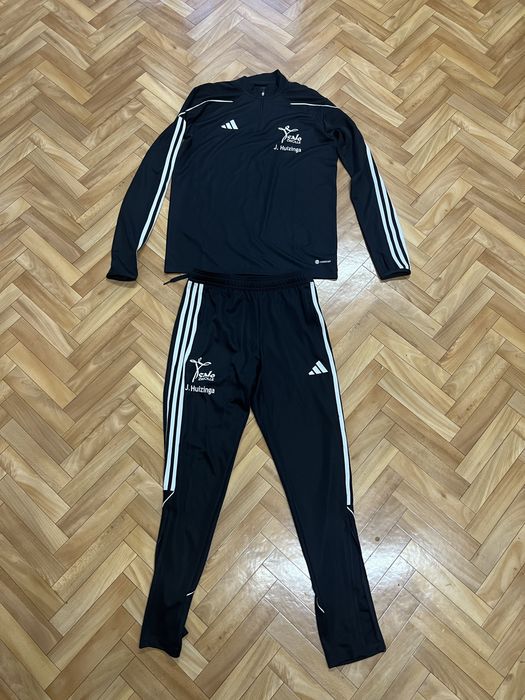 Костюм Adidas , кофта М , штани S