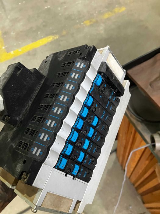 Motores Drives cnc Siemens Fanuc Panasonic