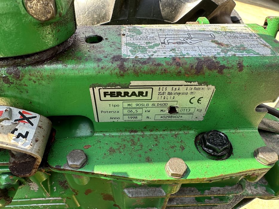 Trator de varais Ferrari Lombardini motocultivador