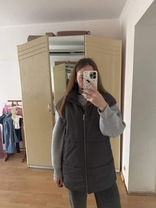 Жилет у кольорі графіт el.milas.brand