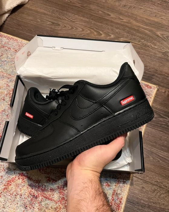 Nike Air Force 1 Low Supreme Black