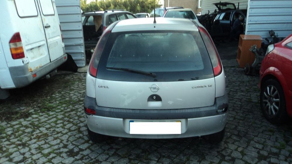 Opel Corsa C 1.2 5P 2002 - Para Peças