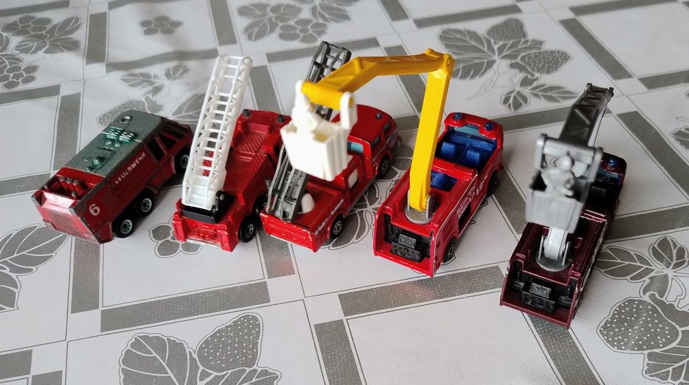 Stare wozy strażackie Matchbox  Majorette + Siku