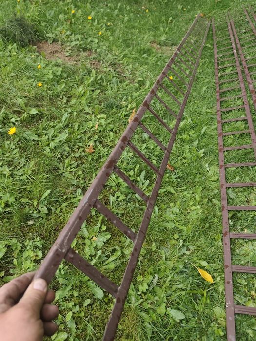 Płotki śniegowe i haki.