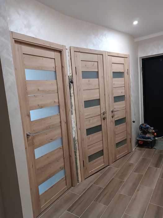 Монтаж межкомнатных дверей Установка Встановлення дверей демонтаж