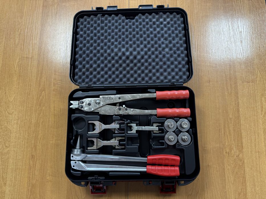 Wynajem TECE FLEX 720203 zaciskarka ręczna do rur hydrauliczna