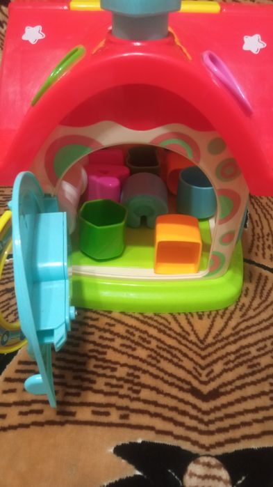 Сортер домик продам