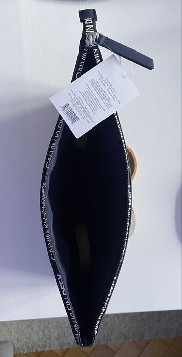 Calvin Klein case na laptopa
