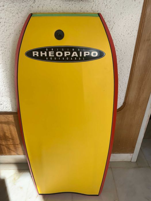 Conjunto Bodyboard Prancha Rheopaipo Firefly + fato + pés de pato  (Bom Estado)