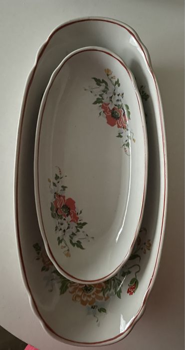 Фарфорові тарілки