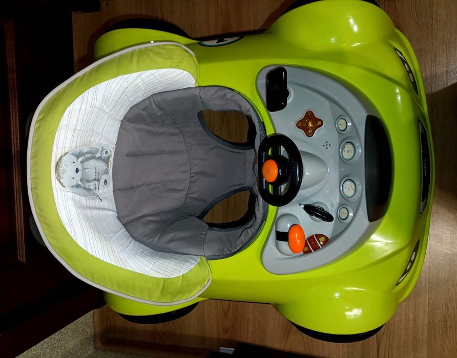 Ходунки для дітей у вигляді машини