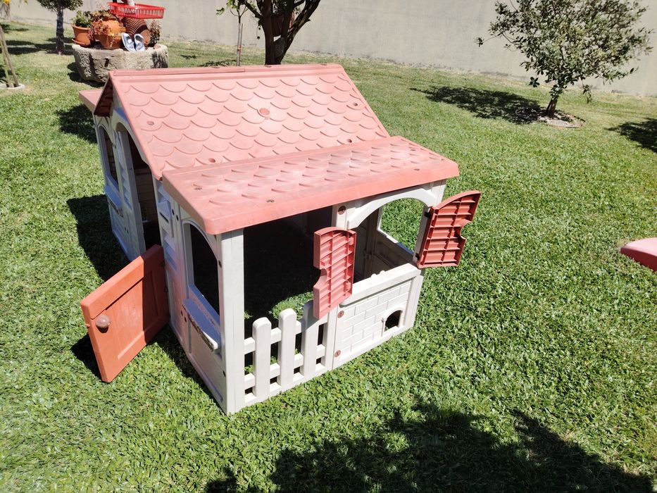 Vendo casa de criança