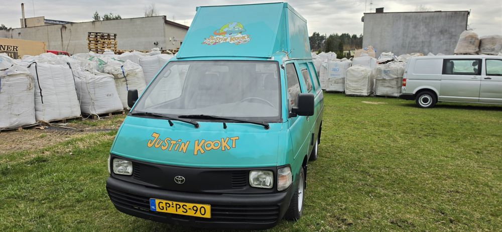 Toyota Liteace ,camper,kamper stan blacharski Bdb 50.000km