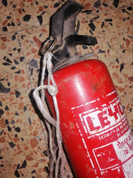 Extintor pequeno