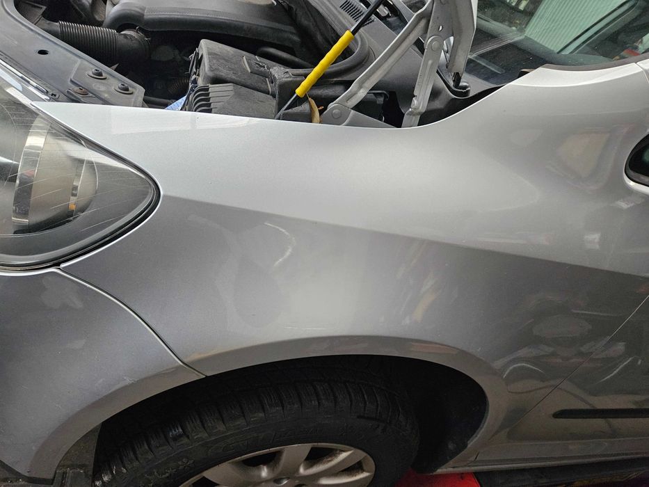 Vw Golf V Plus błotnik przedni części
