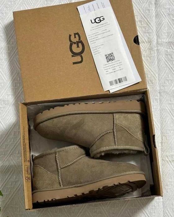 UGG Classic Ultra mini R.39