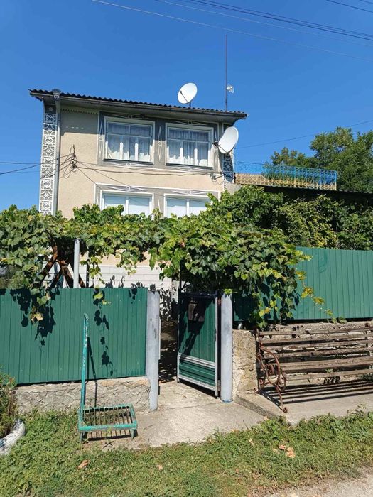 Продається булинок  в селі Оринін.