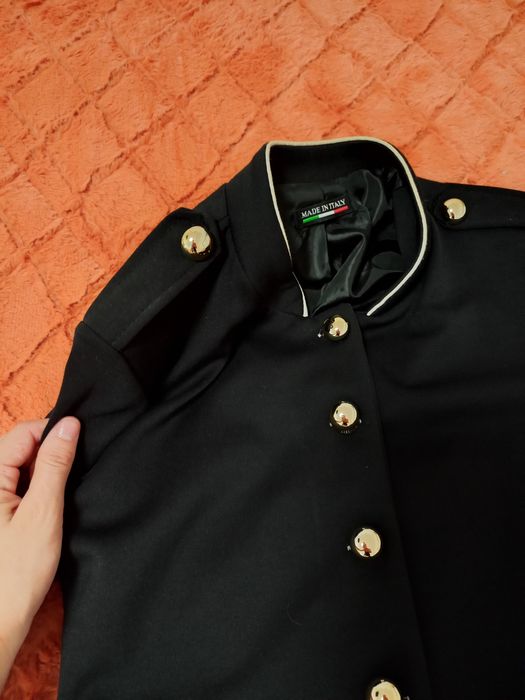 Blazer preto curto