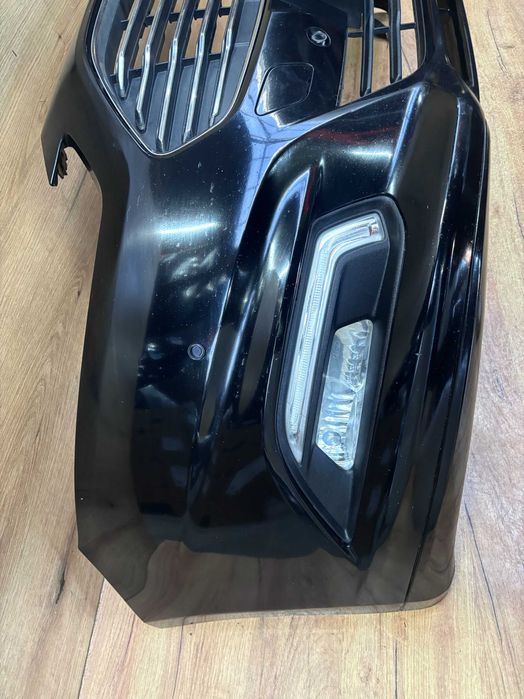 Zderzak przedni Ford Modeno Mk5 4x pdc kolor bc