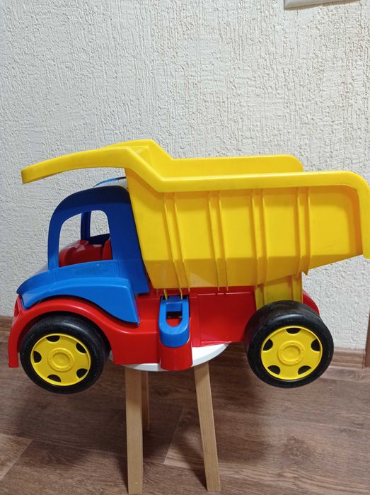 Машинка, грузовик Wader Gigant