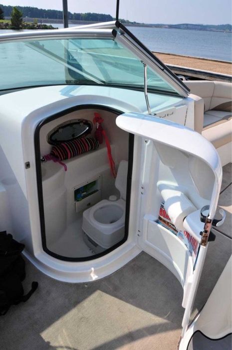 SEA RAY 240 sundeck