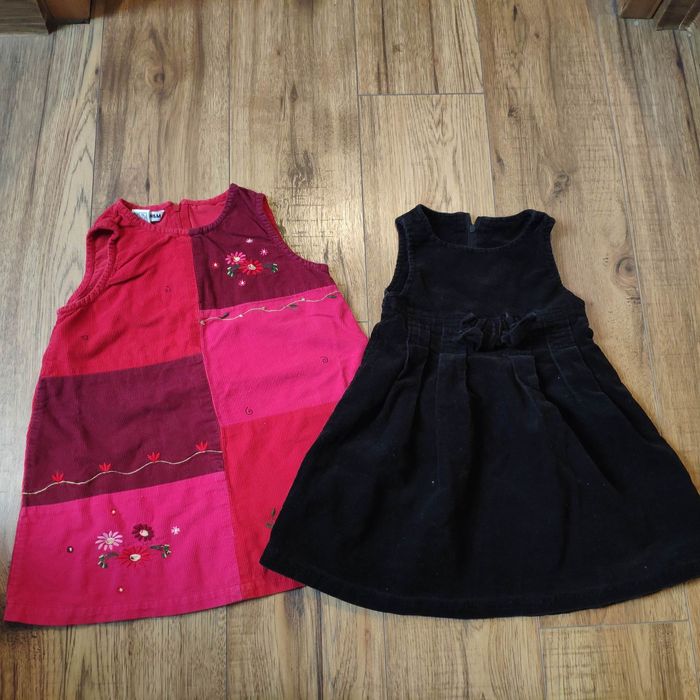 Dwie sukienki 86-92 delikatny sztruks