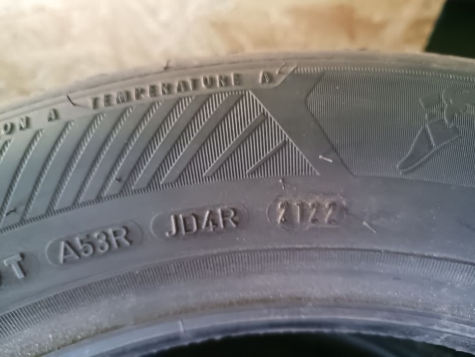 4x komplet opon 215/55R17 Goodyear