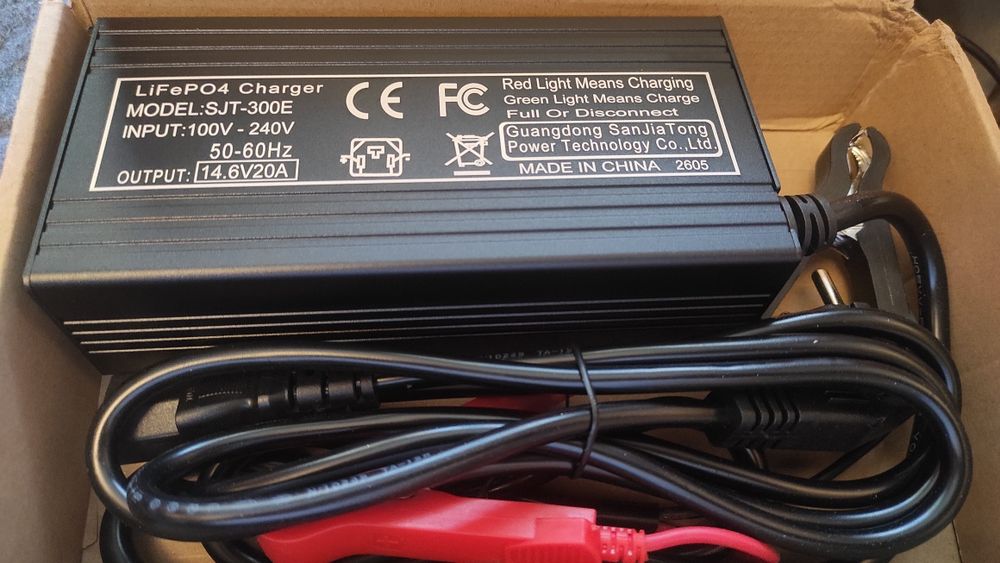 14.6V 20A Lifepo4 зарядка зарядне блок живлення зарядний пристрій