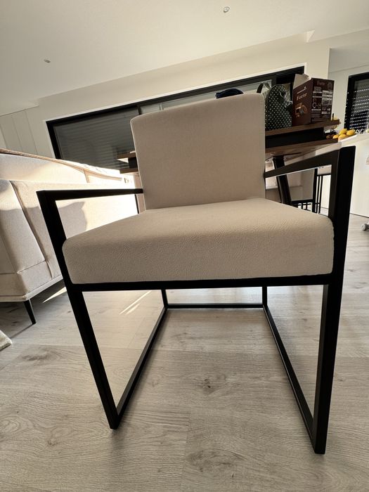 Cadeiras em ferro e tecido antigato