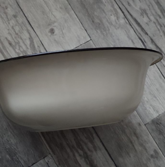 Эмалированный тазик