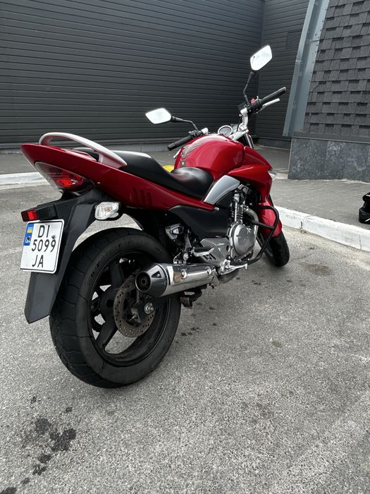 Продам Suzuki gsr 250