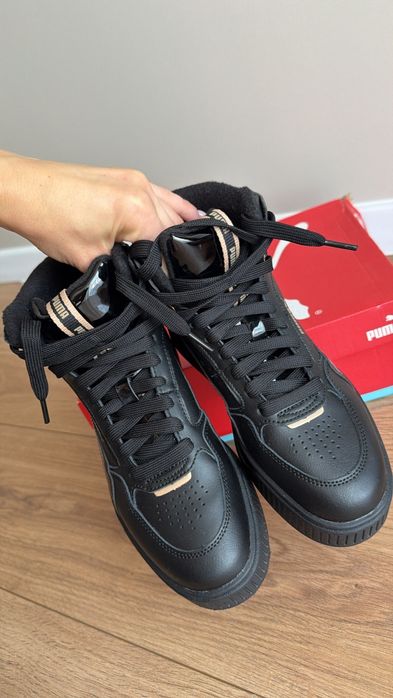 кросівки ,, PUMA ,,
