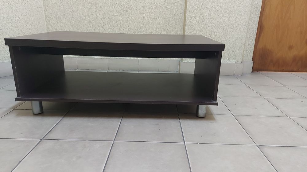 Movel Tv em vengue com pes inox