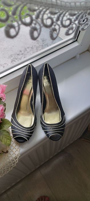 Buty, czulenka, szpilki czarne 41