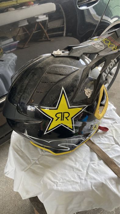 Capacete motocross Airoh