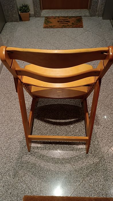 Cadeira de refeição infantil