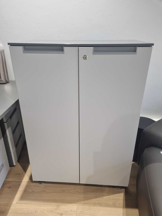 Szafa biurowa Mebelux 3OH – jak nowa