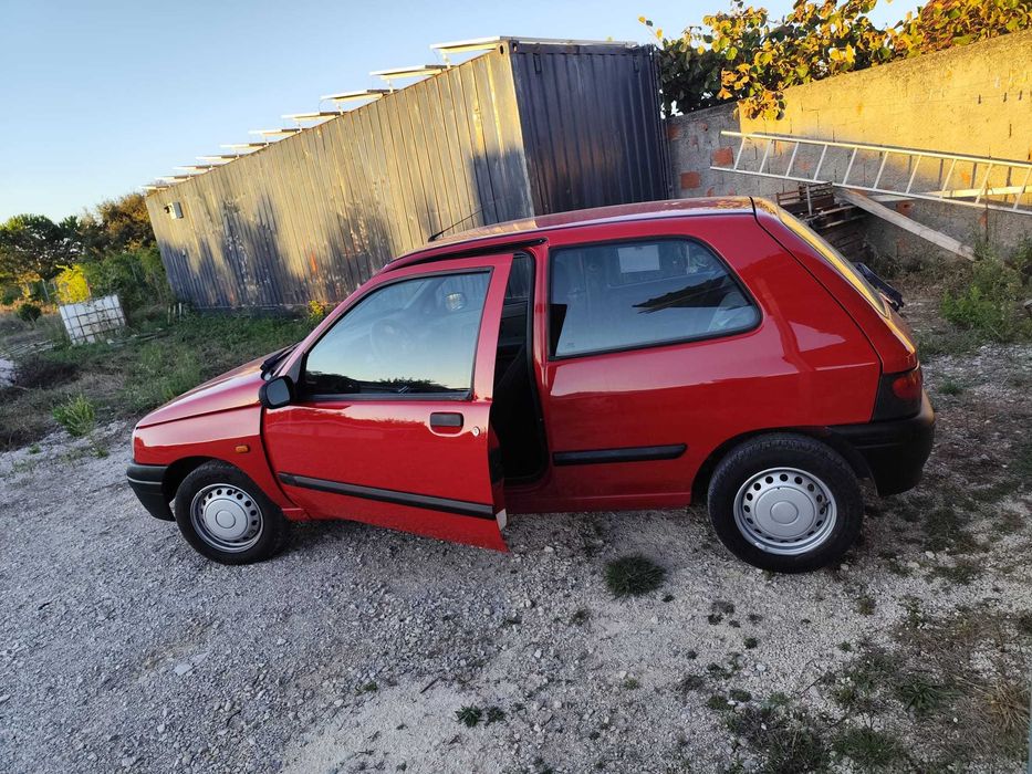 Venda de carro Clio 96