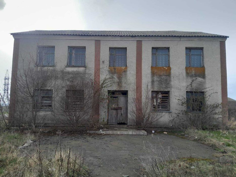 Продам комерційне приміщення (3725)