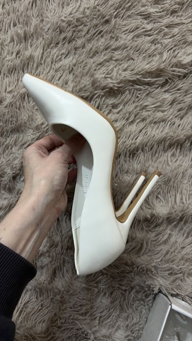 Туфли на каблуке