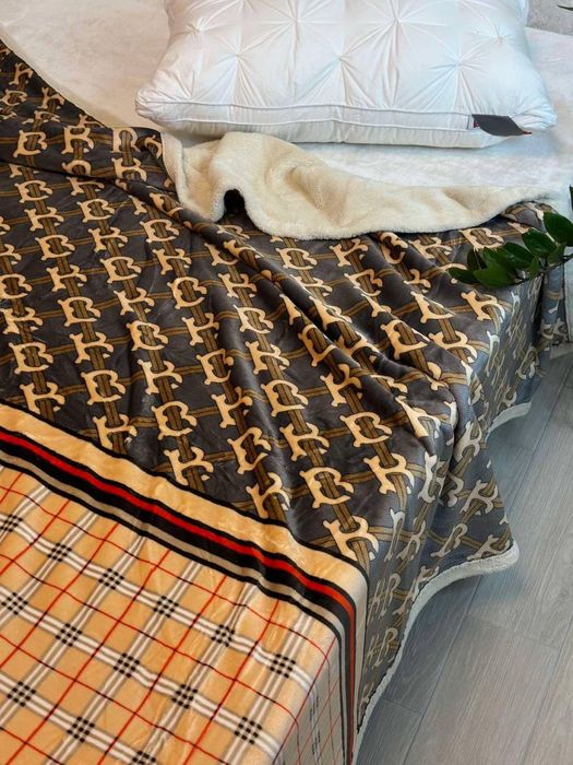 Теплий двосторонній плед