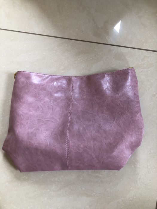 Torebka różowa z paskiem w kolorowe wzorki