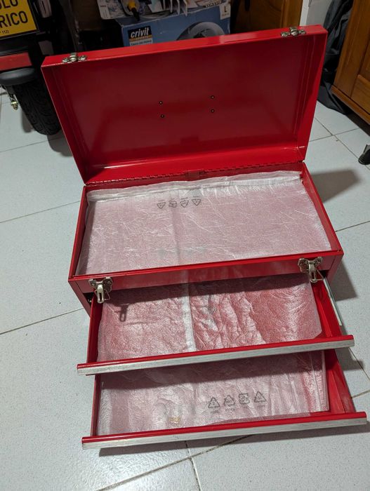 Mala de ferramentas de metal