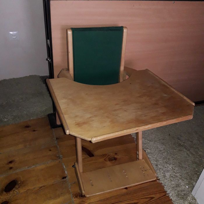 продам стульчик для кормления для малыша